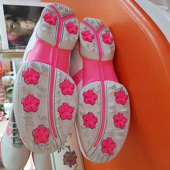 NIKE Pink & Light Grey Sneakers - Picture 11 of 16